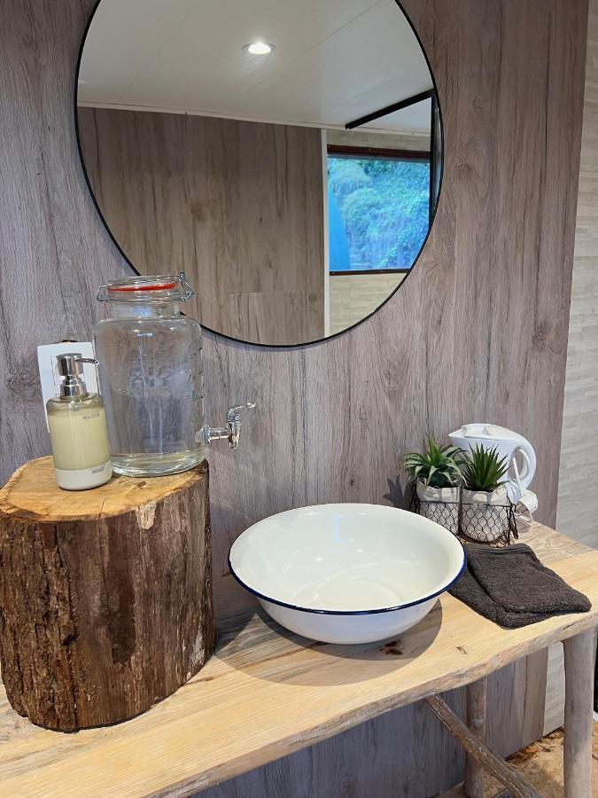Bulle Time Flies - Logement Insolite Hotell Bouillon Exteriör bild